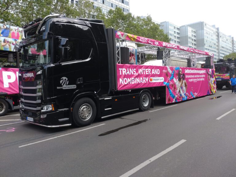 Paradetruck 2023-07-22 at 11.56.40